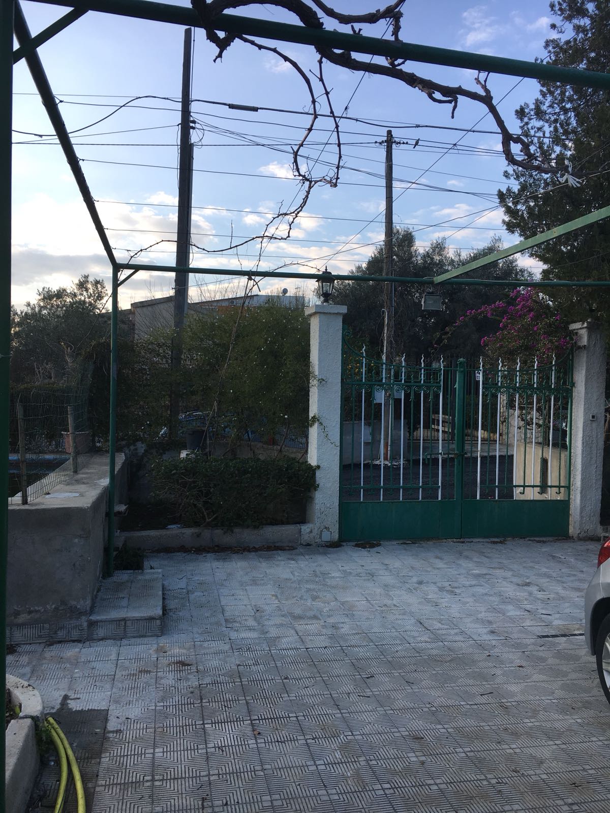 Villetta con terreno edificabile strada per floridia – amore immobiliare Mutuo per terreno edificabile